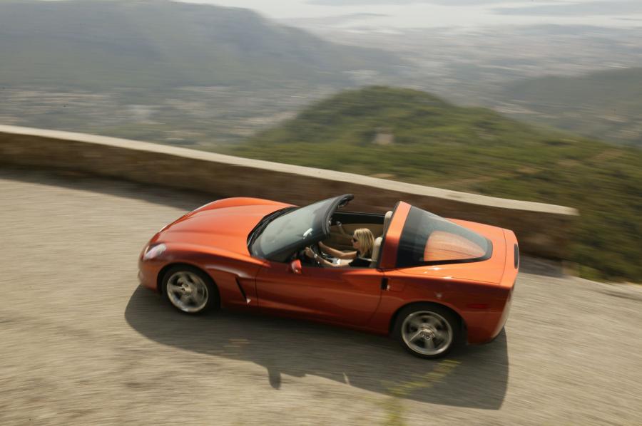  Chevrolet Corvette 2005 года  (фото 26 из 182)